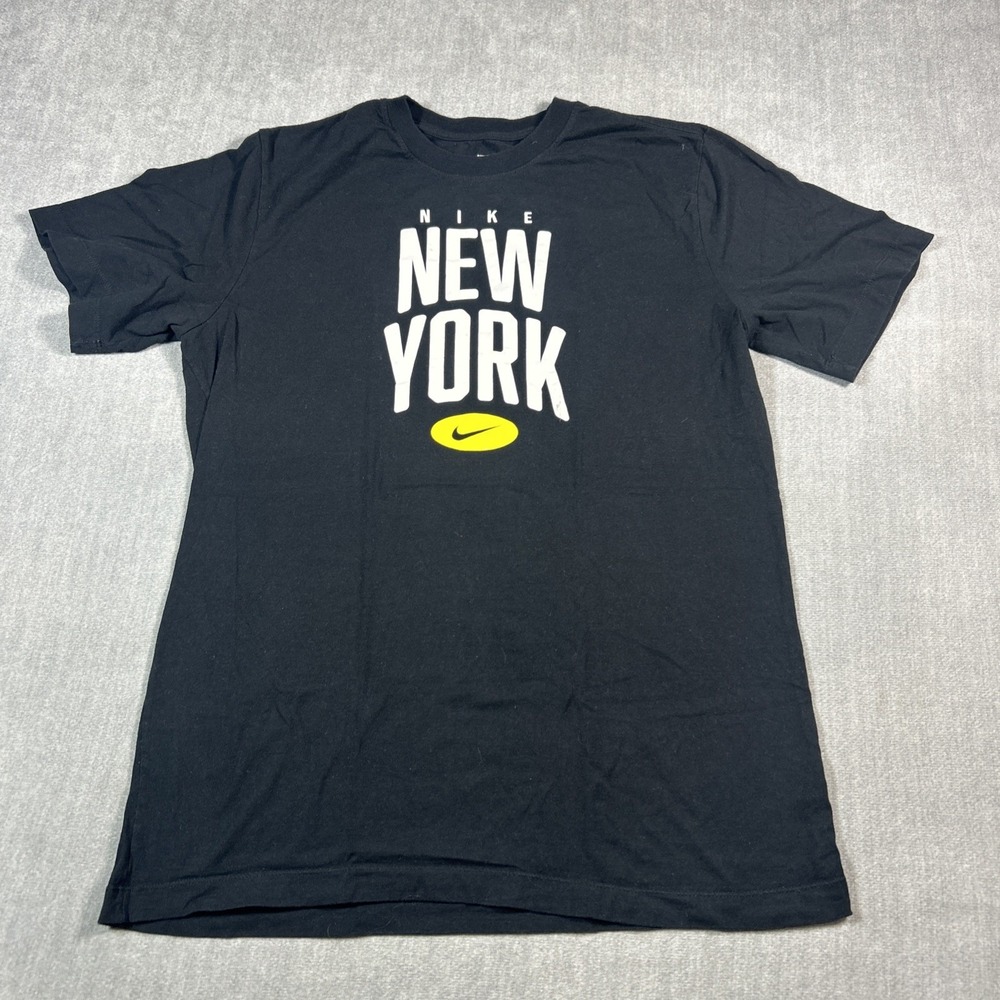 Nike New York T-Shirt Mens Medium Black Swoosh Graphic Logo Tee Short Sleeve
